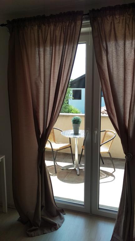 Drazice Apartment Casa Eni מראה חיצוני תמונה