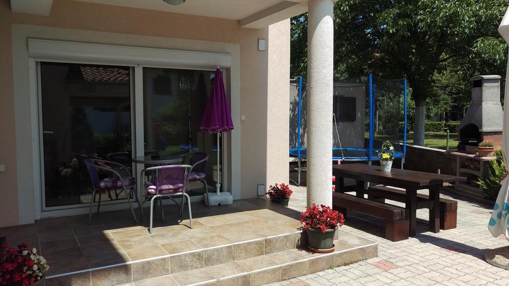 Drazice Apartment Casa Eni מראה חיצוני תמונה